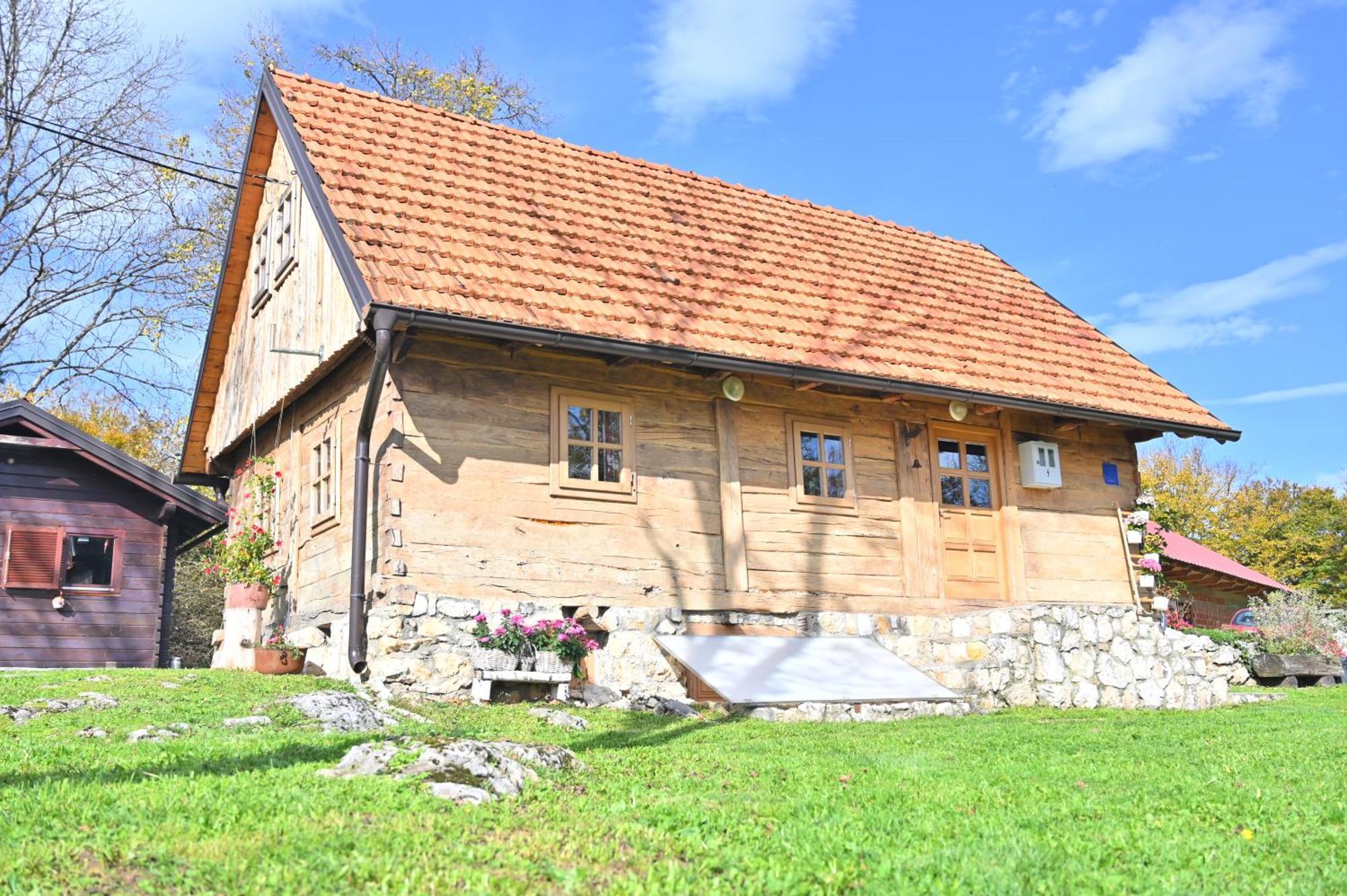 Počitniška hiša Double Paradise Slunj